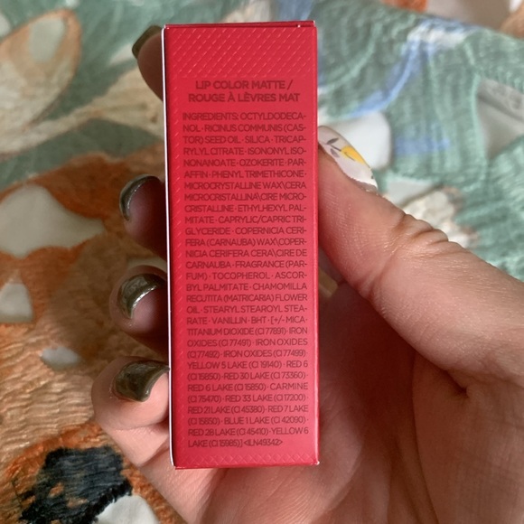 TOM FORD Love Collection Lip Colour Matte Lipstick-16 Scarlet rouge-BNIB - Picture 10 of 10